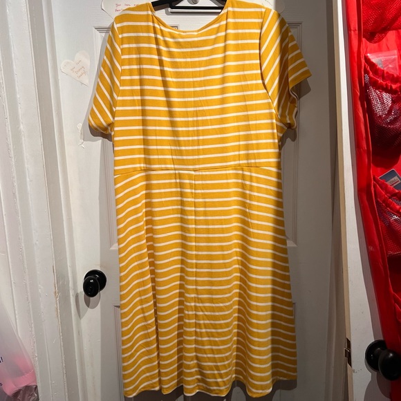 Torrid Yellow White Stripe Dress NWT 3x Mustard Twist Front - Picture 6 of 6